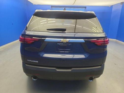 2022 Chevrolet Traverse LS