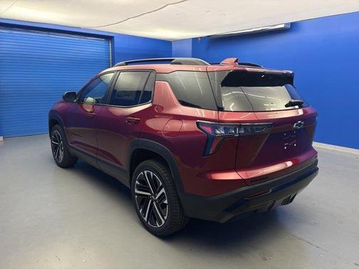Radiant Red 2026 Chevrolet Equinox RS