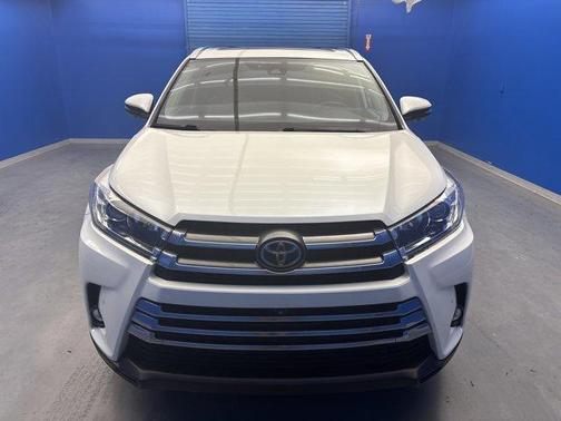 2019 Toyota Highlander Limited Platinum
