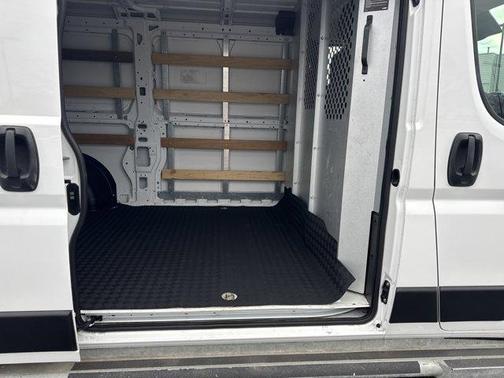 2023 RAM ProMaster 2500 Base