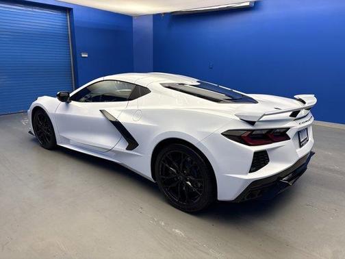 2026 Chevrolet Corvette Stingray w/2LT