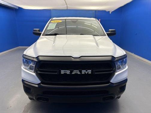 Bright White Clearcoat 2022 RAM 1500 Tradesman