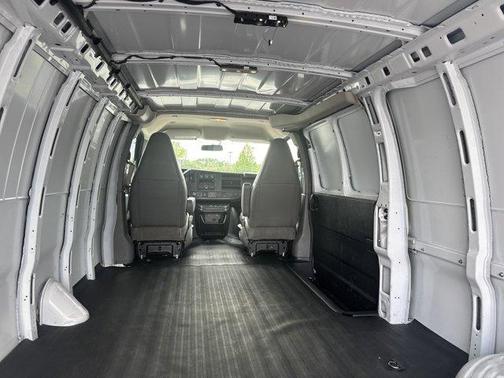 2023 Chevrolet Express 2500 Work Van