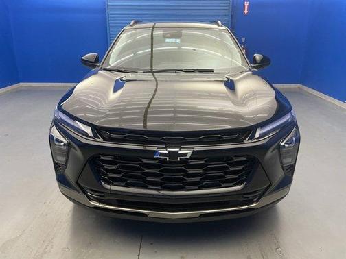 Mosaic Black Metallic 2026 Chevrolet Trax ACTIV