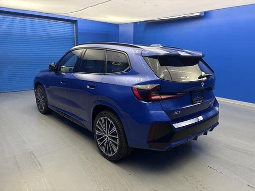 Portimao Blue Metallic 2026 BMW X1 xDrive28i