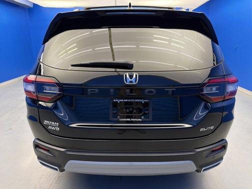 2023 Honda Pilot Elite