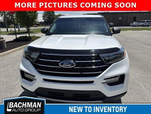 Star White 2023 Ford Explorer XLT