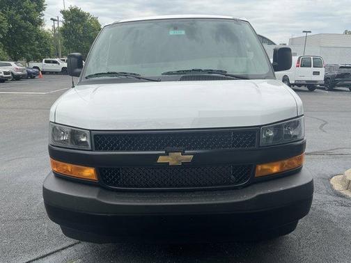 Summit White 2026 Chevrolet Express 2500 Work Van