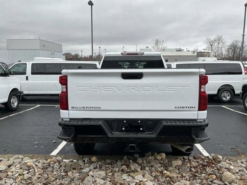 2026 Chevrolet Silverado 2500 Custom
