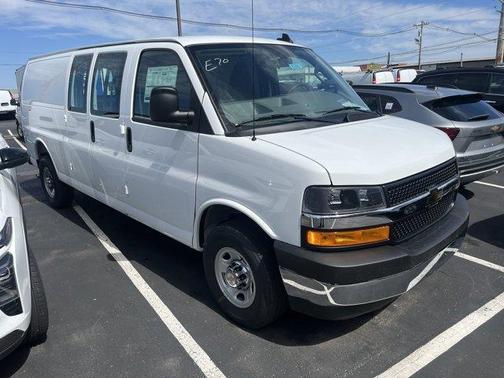 2025 Chevrolet Express 3500 Work Van