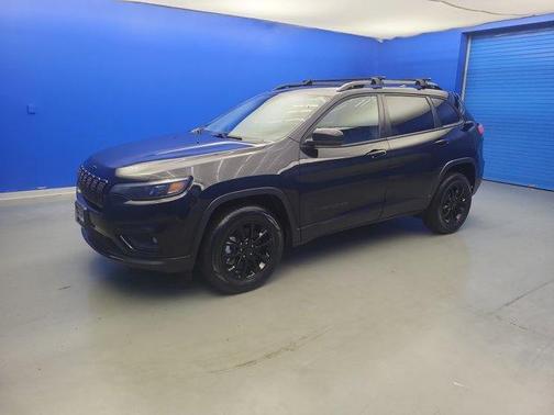 2023 Jeep Cherokee Altitude Lux