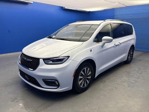 2021 Chrysler Pacifica Hybrid Touring L