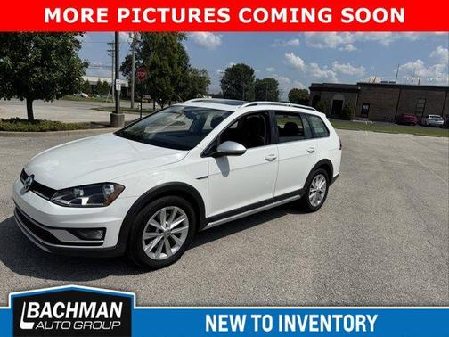 2017 Volkswagen Golf Alltrack TSI SE