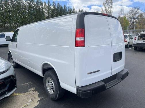 2025 Chevrolet Express 2500 Work Van