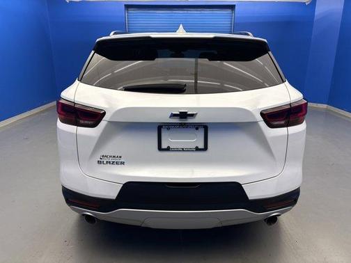 Iridescent Pearl Tricoat 2023 Chevrolet Blazer 2LT