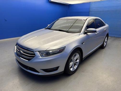 2016 Ford Taurus SEL