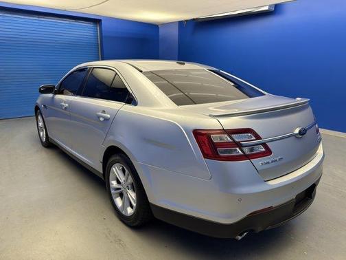 2016 Ford Taurus SEL