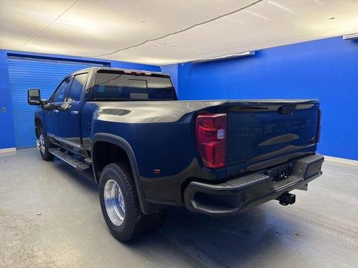 2025 Chevrolet Silverado 3500 High Country