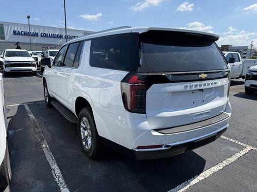 2025 Chevrolet Suburban LS