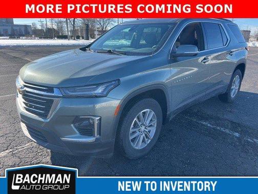 Silver Sage Metallic 2023 Chevrolet Traverse LT Cloth