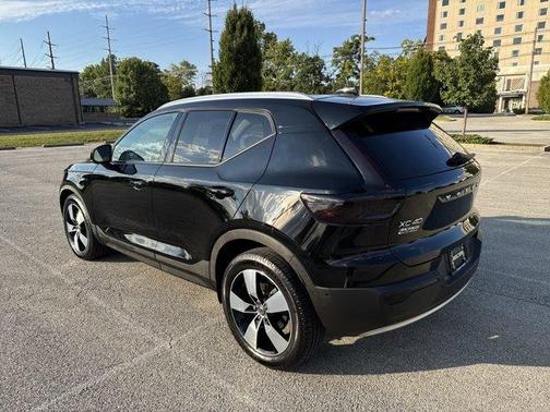 2019 Volvo XC40 T5 Momentum