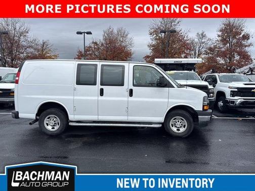 2024 Chevrolet Express 2500 Work Van