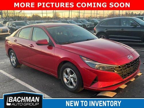 2023 Hyundai ELANTRA SE