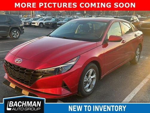 2023 Hyundai ELANTRA SE
