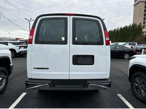 2025 Chevrolet Express 2500 Work Van