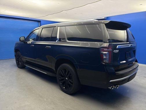 2023 Chevrolet Suburban High Country