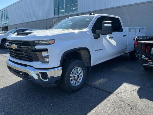Summit White 2026 Chevrolet Silverado 2500 WT