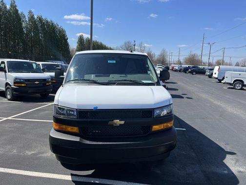 2025 Chevrolet Express 2500 Work Van