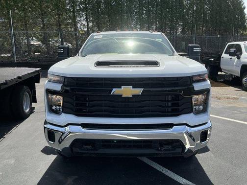 Summit White 2026 Chevrolet Silverado 2500 WT