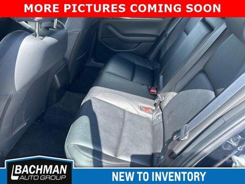 2023 Mazda Mazda3 FWD w/Preferred Package