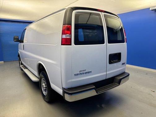 2022 GMC Savana 2500 Work Van