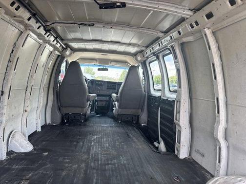 2017 GMC Savana 2500 Work Van