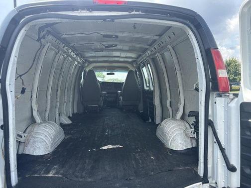 2017 GMC Savana 2500 Work Van