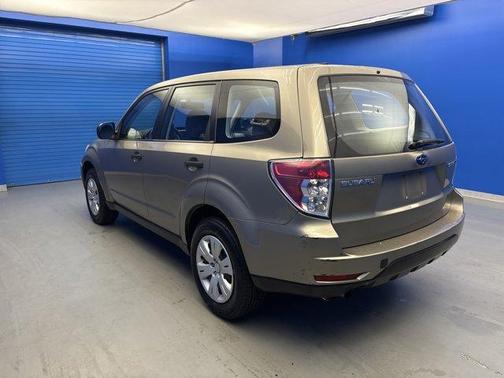 Topaz Gold Metallic 2009 Subaru Forester 2.5X