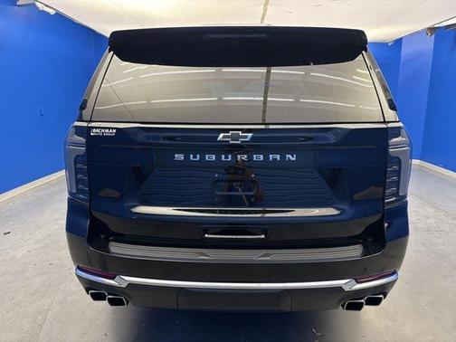 2025 Chevrolet Suburban High Country