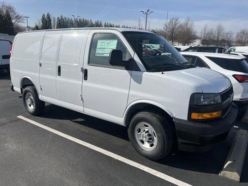 2025 Chevrolet Express 2500 Work Van