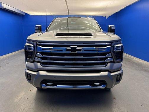 2025 Chevrolet Silverado 3500 High Country