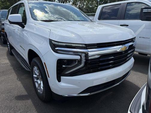 2025 Chevrolet Suburban LS