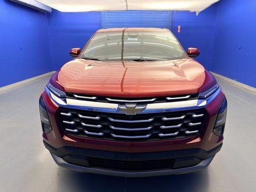 Radiant Red 2026 Chevrolet Equinox LT
