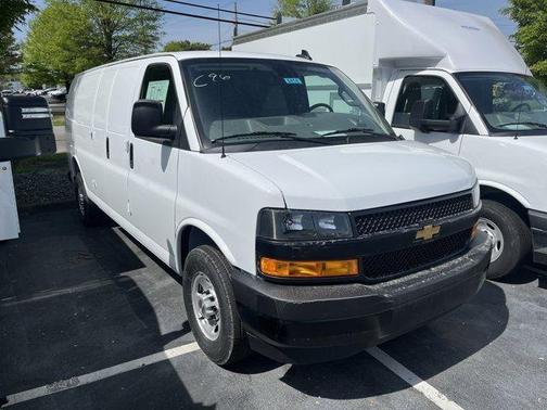 2025 Chevrolet Express 2500 Work Van
