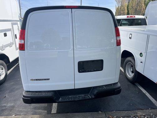 2025 Chevrolet Express 2500 Work Van