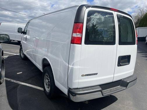 2025 Chevrolet Express 3500 Work Van