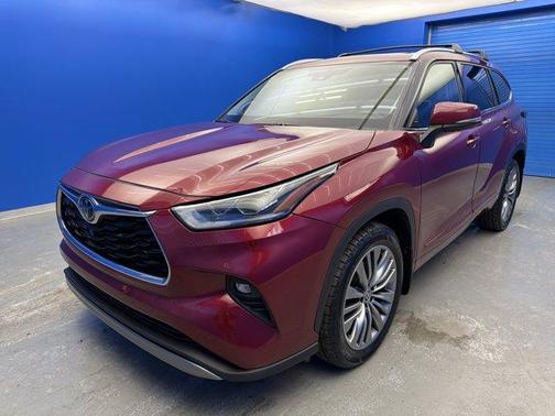 2022 Toyota Highlander Platinum