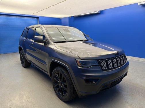 2020 Jeep Grand Cherokee Altitude