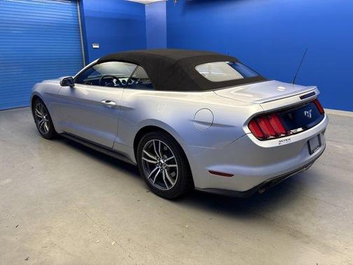 2016 Ford Mustang EcoBoost Premium
