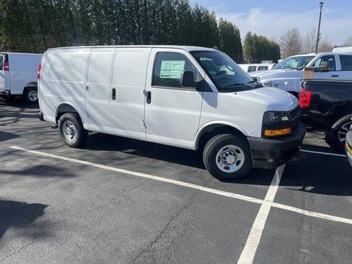 2025 Chevrolet Express 2500 Work Van